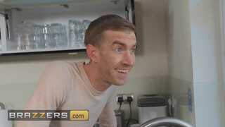 BRAZZERS - Jasmine Brooks nagy farokkal megbaszva