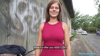 Public Agent - Tiffany Blue a dögös kerek seggű csaj