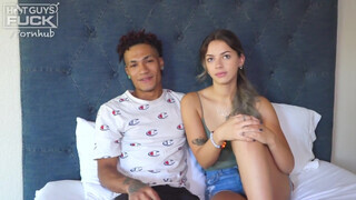 Fiatal brazil pár amatőr kefélése - Hot Guys Fuck